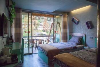 Fenghuang Lifetime True Love Hotel Экстерьер фото